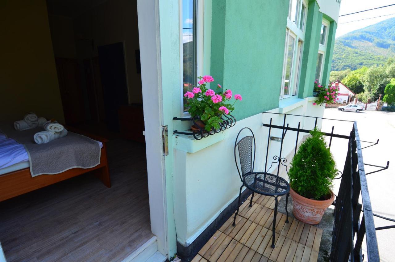Betliar Baronka Bed & Breakfast & Bistrot المظهر الخارجي الصورة